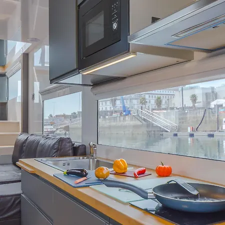 Exclusivas Vistas Al Mar En Casa Barco, Pleno Centro, Terraza, Parking * A Coruna