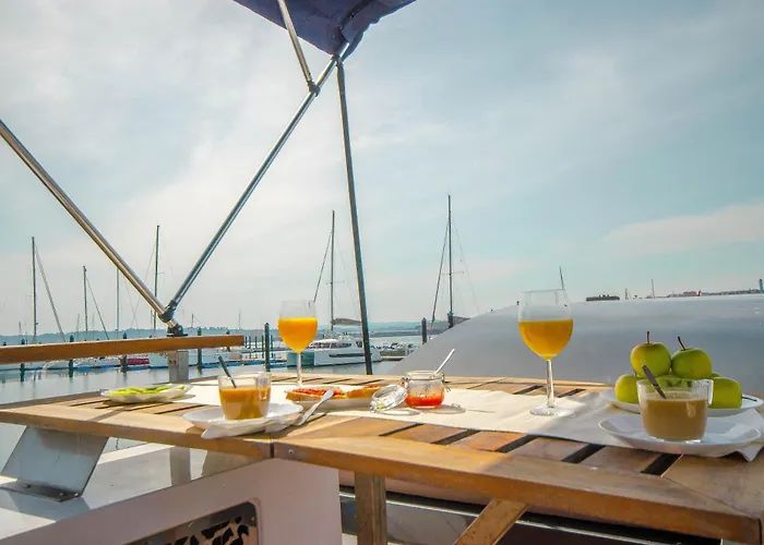 Exclusivas Vistas Al Mar En Casa Barco, Pleno Centro, Terraza, Parking Appartamento