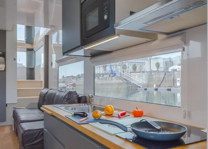 Exclusivas Vistas Al Mar En Casa Barco, Pleno Centro, Terraza, Parking * La Coruña